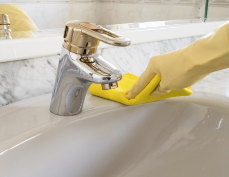Deep carpet cleaning removing embedded dirt and odors